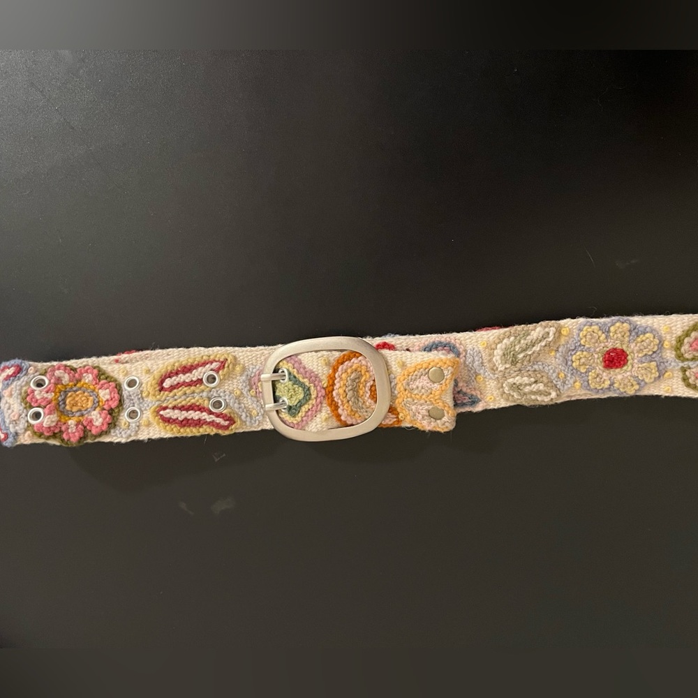 Taarci embroidered felt belt